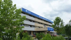 De la imobilizare la autonomia pacientului – diferența pe care o fac specialiștii în recuperare medicală după un AVC hemoragic