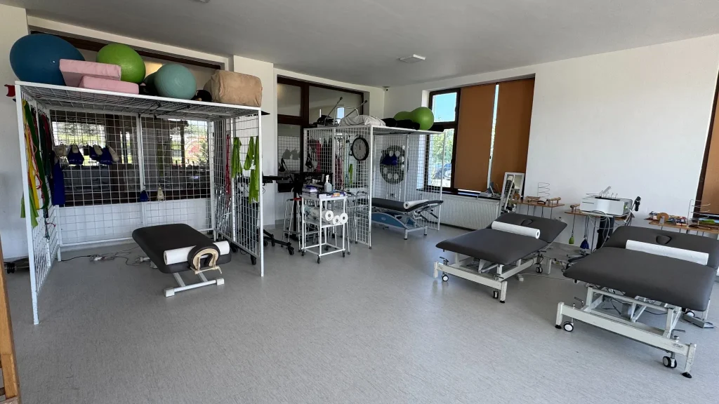Sala de kinetoterapie si aparatura profesionala Affidea Hospitals Sfantul Sava