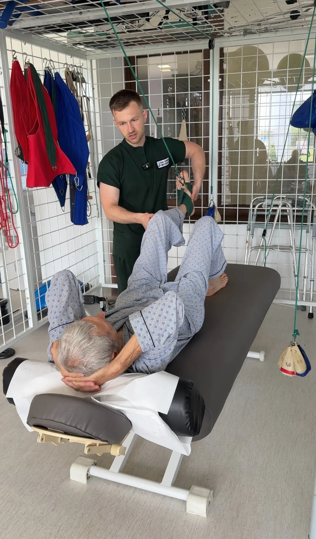 Sala kinetoterapie si aparatura profesionala Affidea Hospitals Sfantul Sava