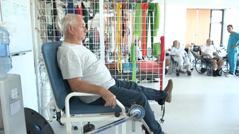 Când e nevoie de operație în hernia de disc lombară și ce trebuie să faci după intervenție 4 Când e nevoie de operație în hernia de disc lombară și ce trebuie să faci după intervenție