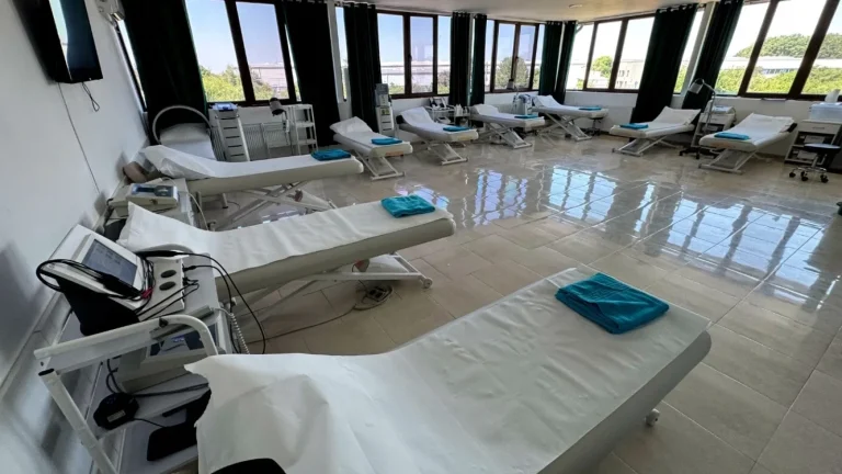 Cum trebuie realizată recuperarea medicală după fracturi multiple sau traumatisme severe